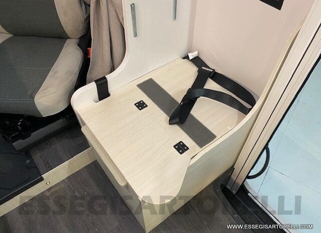 CHAUSSON TITANIUM 627 170 CV AUTOMATICO GEMELLI 699 CM 12/2024 KM 4.900 pieno