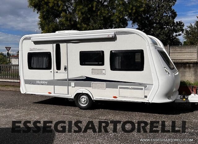 HOBBY EXCELLENT 455 UF CLIMA E MOVER CARAVAN 4 POSTI 2012 1.250 KG pieno