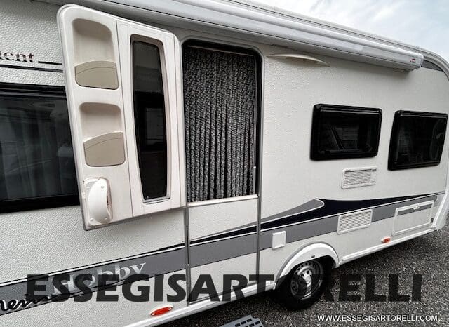 HOBBY EXCELLENT 455 UF CLIMA E MOVER CARAVAN 4 POSTI 2012 1.250 KG pieno