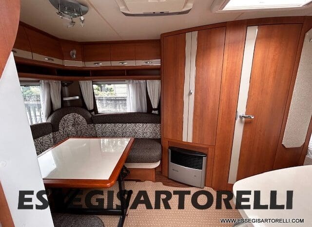 HOBBY EXCELLENT 455 UF CLIMA E MOVER CARAVAN 4 POSTI 2012 1.250 KG pieno