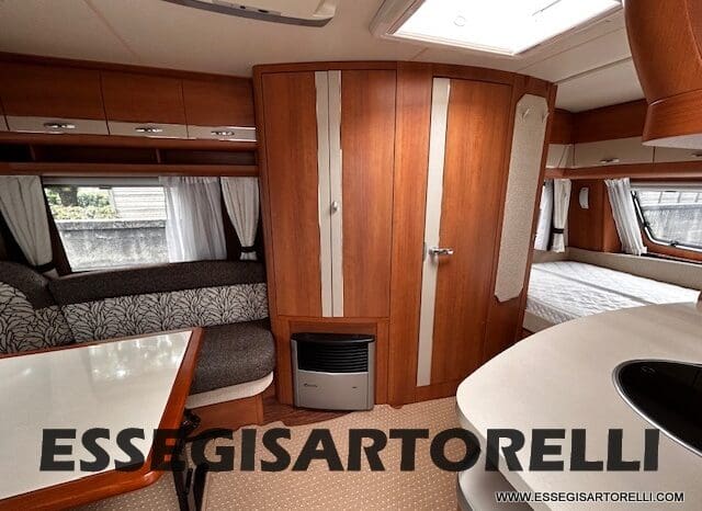 HOBBY EXCELLENT 455 UF CLIMA E MOVER CARAVAN 4 POSTI 2012 1.250 KG pieno