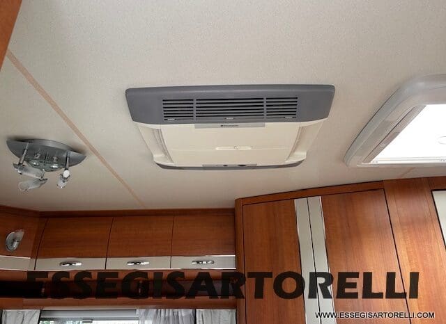 HOBBY EXCELLENT 455 UF CLIMA E MOVER CARAVAN 4 POSTI 2012 1.250 KG pieno