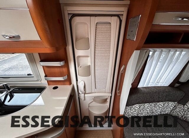 HOBBY EXCELLENT 455 UF CLIMA E MOVER CARAVAN 4 POSTI 2012 1.250 KG pieno