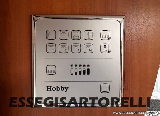 HOBBY EXCELLENT 455 UF CLIMA E MOVER CARAVAN 4 POSTI 2012 1.250 KG pieno