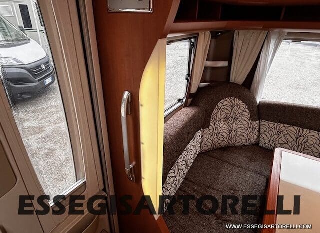 HOBBY EXCELLENT 455 UF CLIMA E MOVER CARAVAN 4 POSTI 2012 1.250 KG pieno