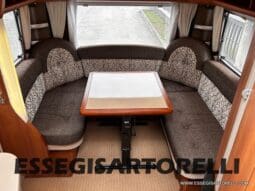 HOBBY EXCELLENT 455 UF CLIMA E MOVER CARAVAN 4 POSTI 2012 1.250 KG pieno
