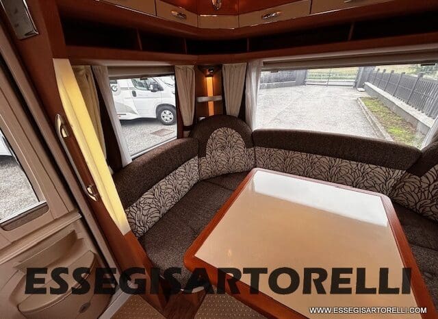 HOBBY EXCELLENT 455 UF CLIMA E MOVER CARAVAN 4 POSTI 2012 1.250 KG pieno
