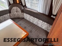 HOBBY EXCELLENT 455 UF CLIMA E MOVER CARAVAN 4 POSTI 2012 1.250 KG pieno