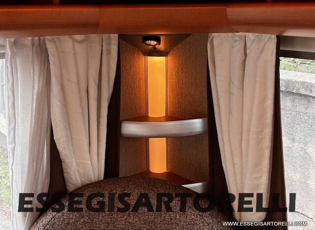 HOBBY EXCELLENT 455 UF CLIMA E MOVER CARAVAN 4 POSTI 2012 1.250 KG pieno