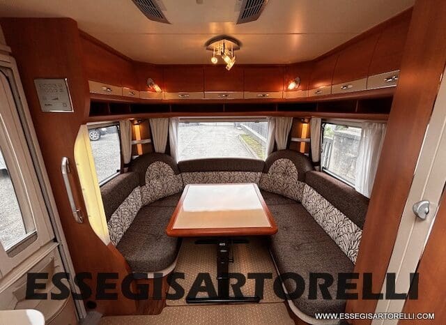 HOBBY EXCELLENT 455 UF CLIMA E MOVER CARAVAN 4 POSTI 2012 1.250 KG pieno