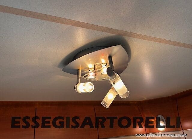 HOBBY EXCELLENT 455 UF CLIMA E MOVER CARAVAN 4 POSTI 2012 1.250 KG pieno