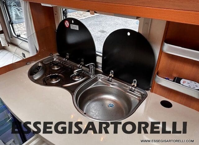 HOBBY EXCELLENT 455 UF CLIMA E MOVER CARAVAN 4 POSTI 2012 1.250 KG pieno