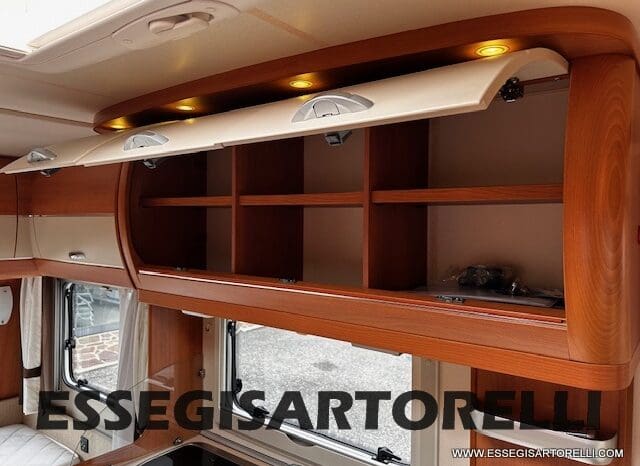 HOBBY EXCELLENT 455 UF CLIMA E MOVER CARAVAN 4 POSTI 2012 1.250 KG pieno
