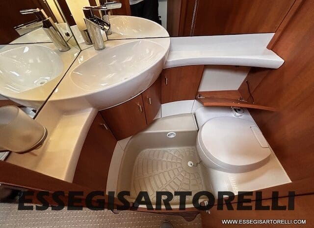 HOBBY EXCELLENT 455 UF CLIMA E MOVER CARAVAN 4 POSTI 2012 1.250 KG pieno