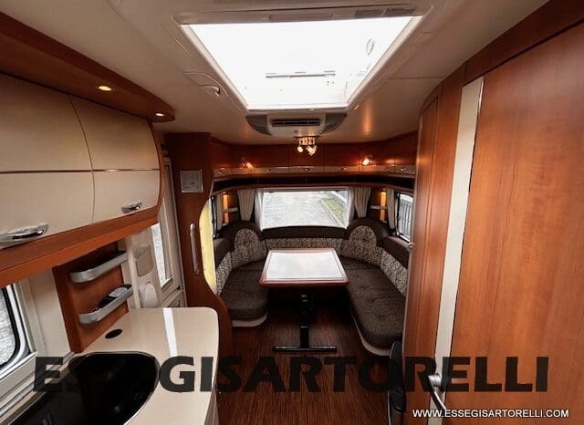 HOBBY EXCELLENT 455 UF CLIMA E MOVER CARAVAN 4 POSTI 2012 1.250 KG pieno