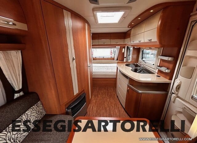 HOBBY EXCELLENT 455 UF CLIMA E MOVER CARAVAN 4 POSTI 2012 1.250 KG pieno