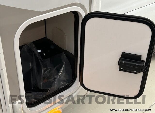 CHAUSSON TITANIUM 627 170 CV AUTOMATICO GEMELLI 699 CM 12/2024 KM 4.830 pieno