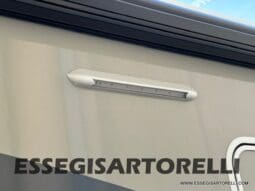 CHAUSSON TITANIUM 644 AUTOMATICO SEMINTEGRALE BASCULANTE E GARAGE 5P 12/2020 pieno