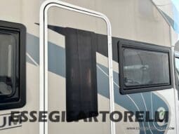 CHAUSSON TITANIUM 644 AUTOMATICO SEMINTEGRALE BASCULANTE E GARAGE 5P 12/2020 pieno