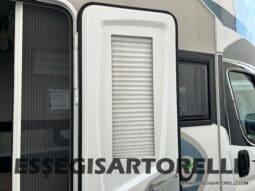 CHAUSSON TITANIUM 644 AUTOMATICO SEMINTEGRALE BASCULANTE E GARAGE 5P 12/2020 pieno