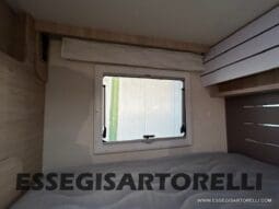 CHAUSSON TITANIUM 644 AUTOMATICO SEMINTEGRALE BASCULANTE E GARAGE 5P 12/2020 pieno