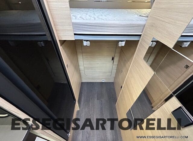 CHAUSSON TITANIUM 644 AUTOMATICO SEMINTEGRALE BASCULANTE E GARAGE 5P 12/2020 pieno