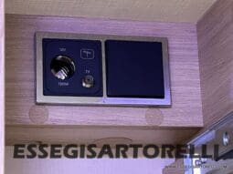 CHAUSSON TITANIUM 644 AUTOMATICO SEMINTEGRALE BASCULANTE E GARAGE 5P 12/2020 pieno