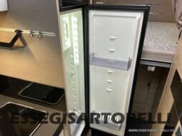 CHAUSSON TITANIUM 644 AUTOMATICO SEMINTEGRALE BASCULANTE E GARAGE 5P 12/2020 pieno