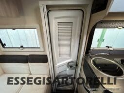 CHAUSSON TITANIUM 644 AUTOMATICO SEMINTEGRALE BASCULANTE E GARAGE 5P 12/2020 pieno
