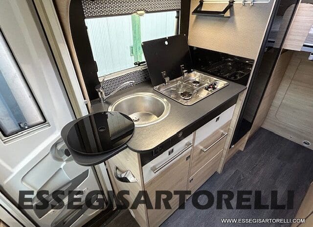 CHAUSSON TITANIUM 644 AUTOMATICO SEMINTEGRALE BASCULANTE E GARAGE 5P 12/2020 pieno