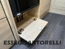 CHAUSSON TITANIUM 644 AUTOMATICO SEMINTEGRALE BASCULANTE E GARAGE 5P 12/2020 pieno