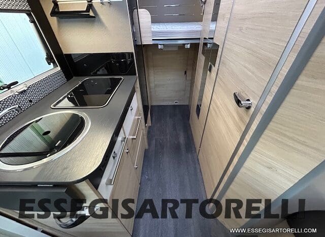 CHAUSSON TITANIUM 644 AUTOMATICO SEMINTEGRALE BASCULANTE E GARAGE 5P 12/2020 pieno