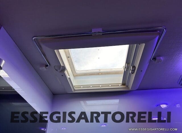 CHAUSSON TITANIUM 644 AUTOMATICO SEMINTEGRALE BASCULANTE E GARAGE 5P 12/2020 pieno
