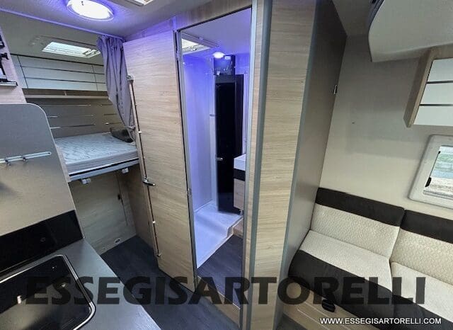 CHAUSSON TITANIUM 644 AUTOMATICO SEMINTEGRALE BASCULANTE E GARAGE 5P 12/2020 pieno