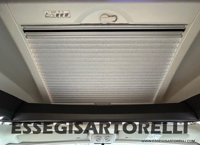 CHAUSSON TITANIUM 644 AUTOMATICO SEMINTEGRALE BASCULANTE E GARAGE 5P 12/2020 pieno