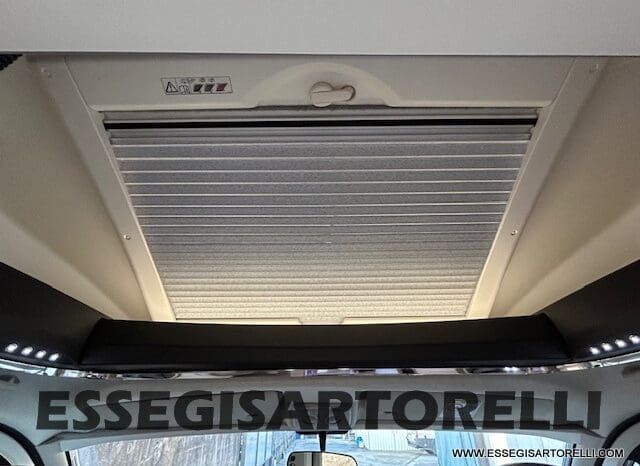 CHAUSSON TITANIUM 644 AUTOMATICO SEMINTEGRALE BASCULANTE E GARAGE 5P 12/2020 pieno