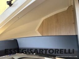 CHAUSSON TITANIUM 644 AUTOMATICO SEMINTEGRALE BASCULANTE E GARAGE 5P 12/2020 pieno