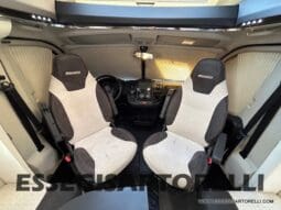 CHAUSSON TITANIUM 644 AUTOMATICO SEMINTEGRALE BASCULANTE E GARAGE 5P 12/2020 pieno