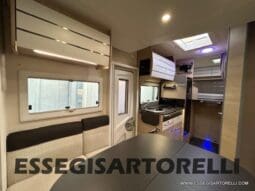 CHAUSSON TITANIUM 644 AUTOMATICO SEMINTEGRALE BASCULANTE E GARAGE 5P 12/2020 pieno