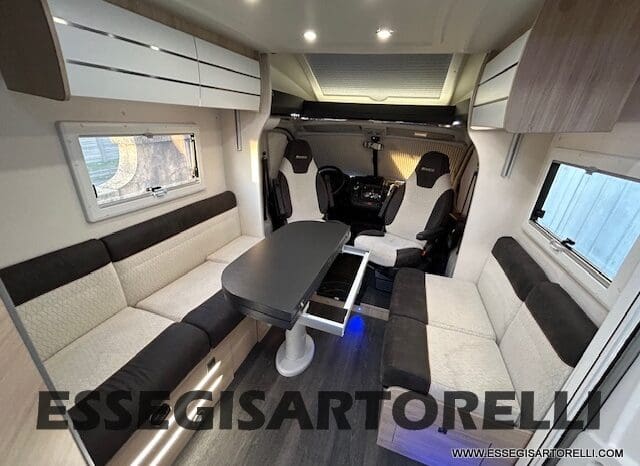CHAUSSON TITANIUM 644 AUTOMATICO SEMINTEGRALE BASCULANTE E GARAGE 5P 12/2020 pieno