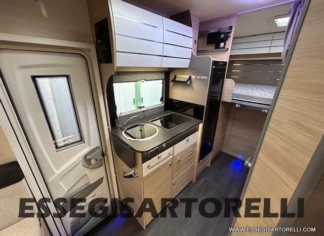 CHAUSSON TITANIUM 644 AUTOMATICO SEMINTEGRALE BASCULANTE E GARAGE 5P 12/2020 pieno