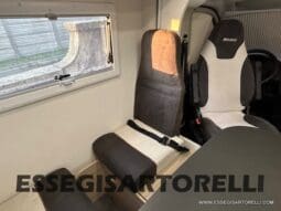 CHAUSSON TITANIUM 644 AUTOMATICO SEMINTEGRALE BASCULANTE E GARAGE 5P 12/2020 pieno