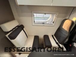CHAUSSON TITANIUM 644 AUTOMATICO SEMINTEGRALE BASCULANTE E GARAGE 5P 12/2020 pieno