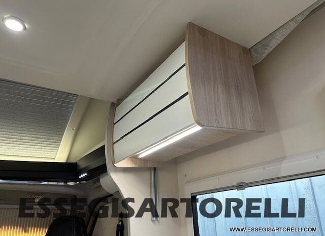 CHAUSSON TITANIUM 644 AUTOMATICO SEMINTEGRALE BASCULANTE E GARAGE 5P 12/2020 pieno