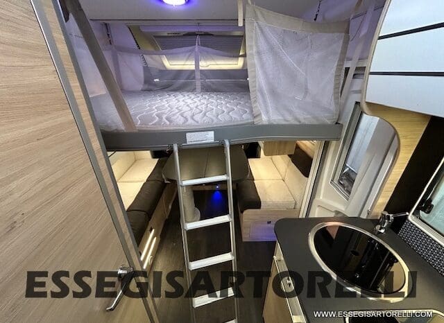 CHAUSSON TITANIUM 644 AUTOMATICO SEMINTEGRALE BASCULANTE E GARAGE 5P 12/2020 pieno