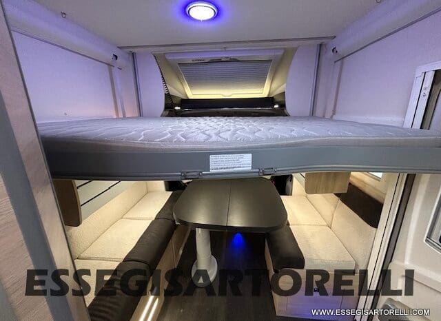 CHAUSSON TITANIUM 644 AUTOMATICO SEMINTEGRALE BASCULANTE E GARAGE 5P 12/2020 pieno