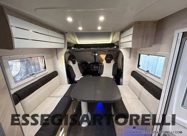 CHAUSSON TITANIUM 644 AUTOMATICO SEMINTEGRALE BASCULANTE E GARAGE 5P 12/2020 pieno