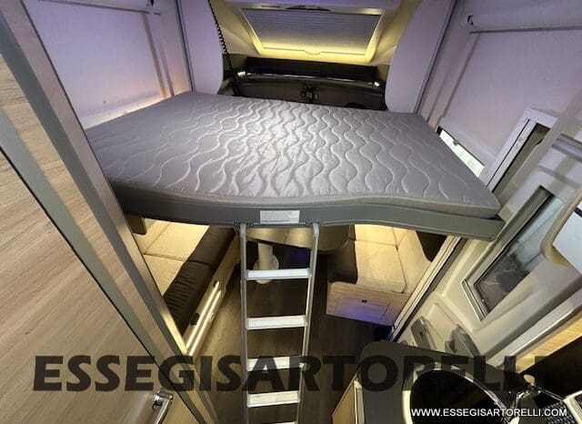 CHAUSSON TITANIUM 644 AUTOMATICO SEMINTEGRALE BASCULANTE E GARAGE 5P 12/2020 pieno