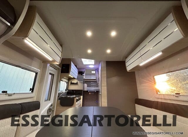 CHAUSSON TITANIUM 644 AUTOMATICO SEMINTEGRALE BASCULANTE E GARAGE 5P 12/2020 pieno