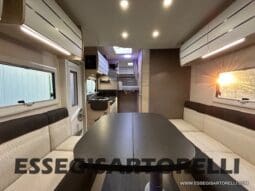 CHAUSSON TITANIUM 644 AUTOMATICO SEMINTEGRALE BASCULANTE E GARAGE 5P 12/2020 pieno
